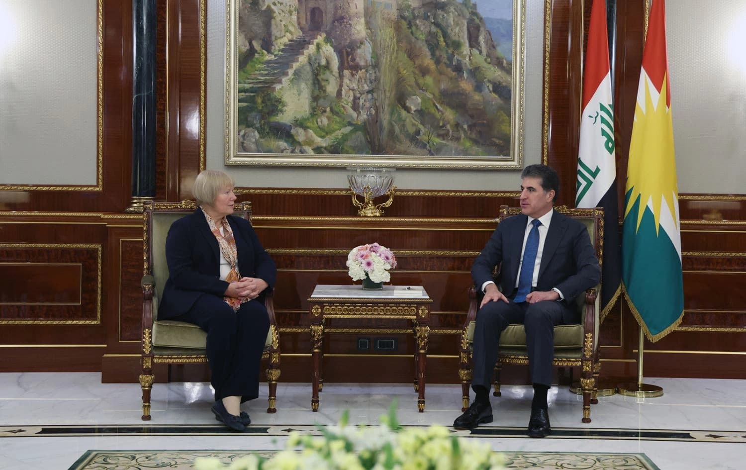 رئيس اقليم كوردستان نيجيرفان بارزاني وسفيرة جمهورية ألمانيا الاتحادية لدى العراق كريستيانا هومان