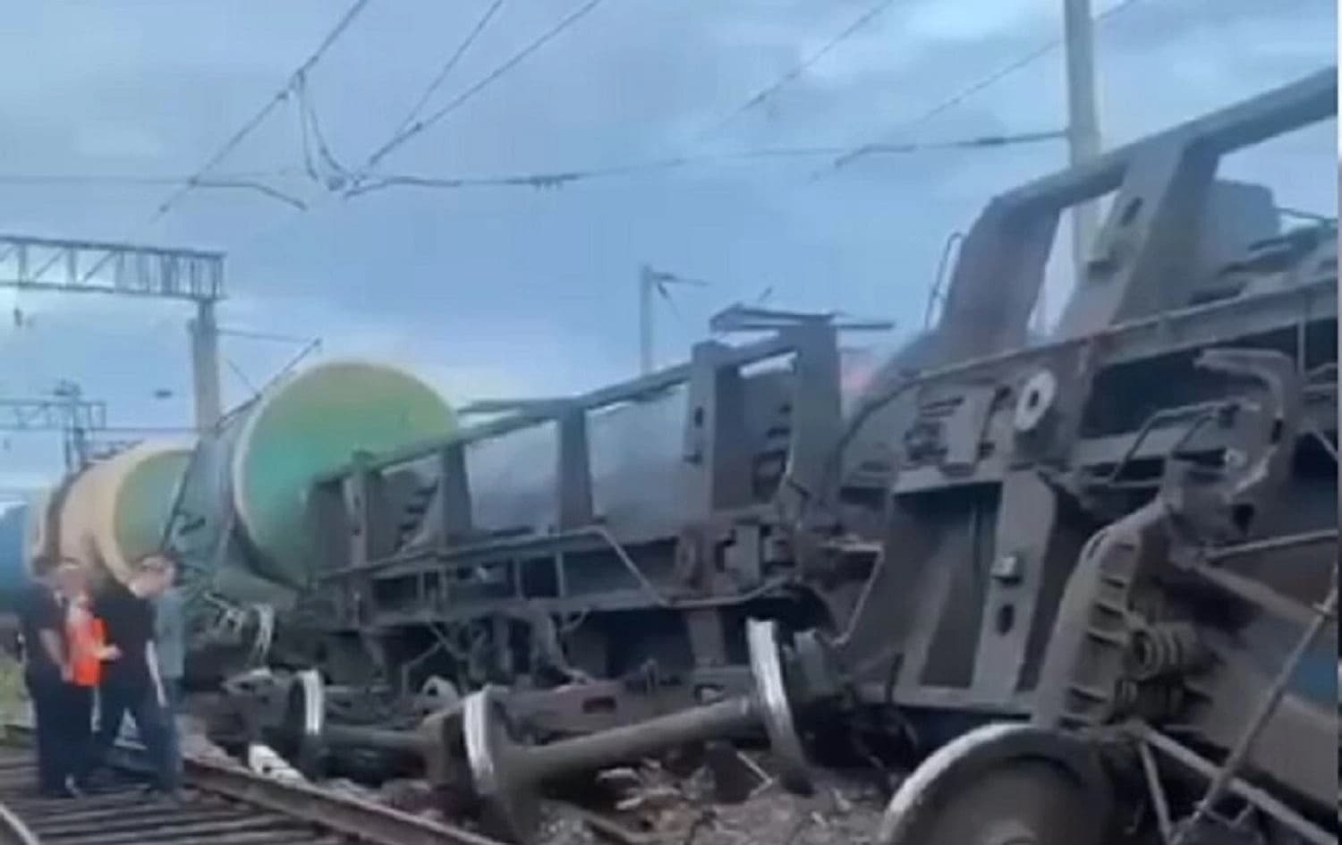 العربات التي تعرضت للحادث