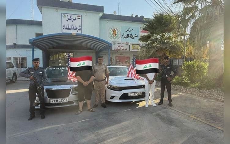 صورة متداولة لاعتقال الشابين