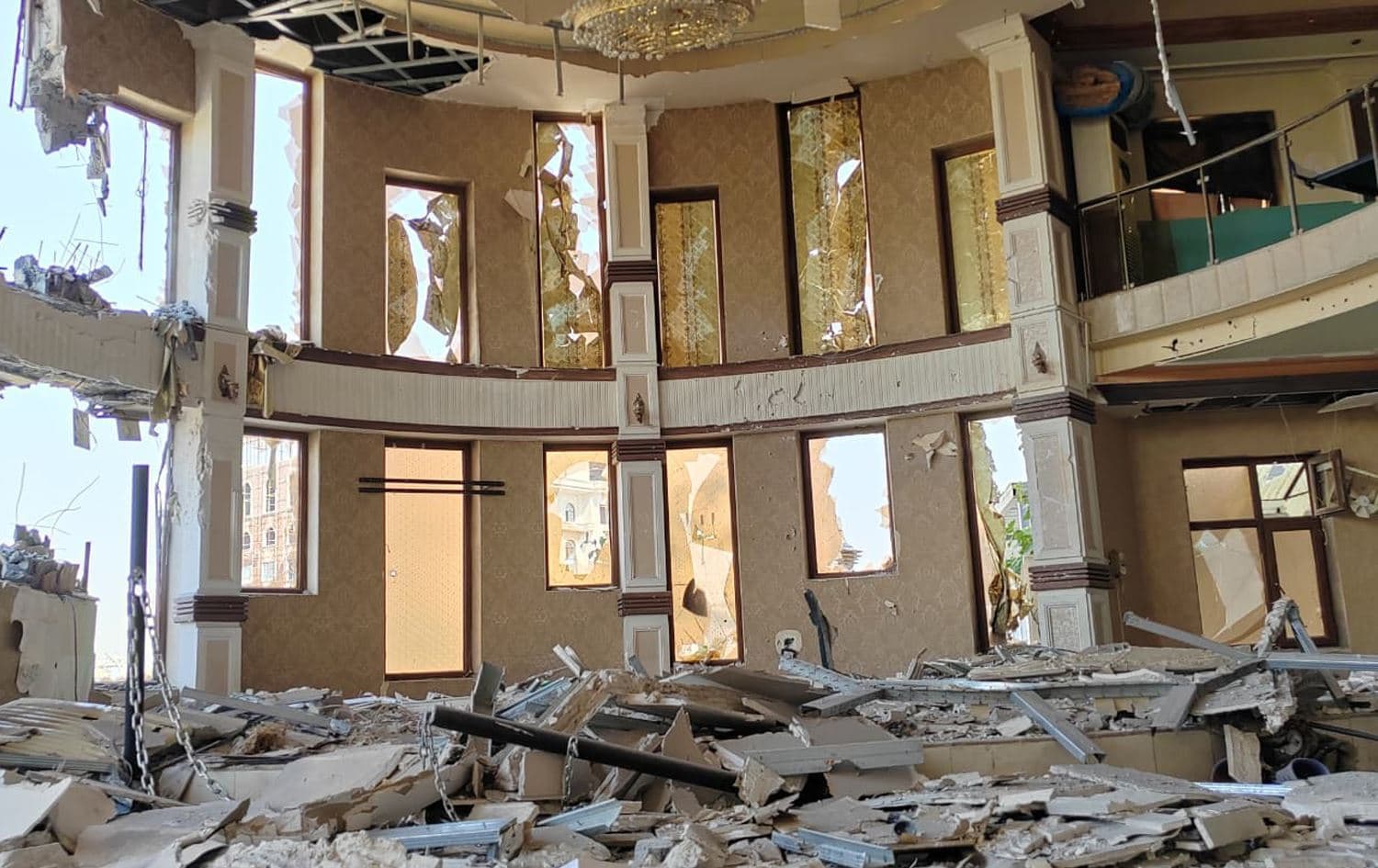 فندق لالەزار الذي شهد أحداث القبض على لاهور شيخ جنكي