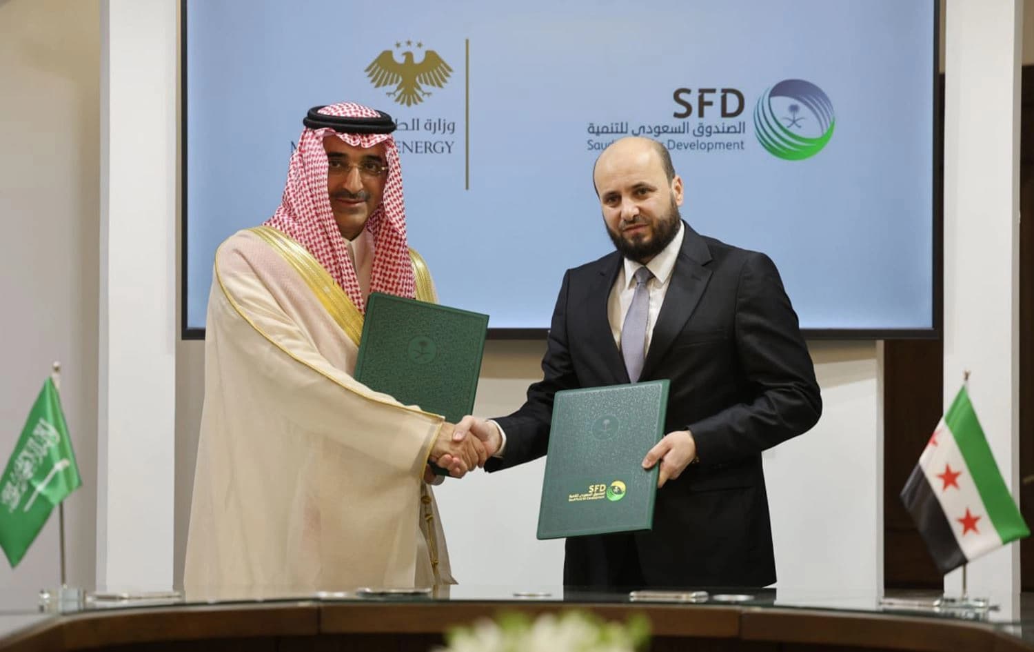 التوقيع على المذكرة