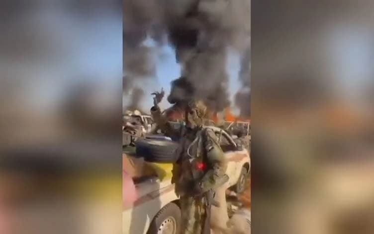 وفقاً لنقابة أطباء السودان، ارتكبت قوات الدعم السريع مجزرة، وقتلت ما لا يقل عن 2000 شخص