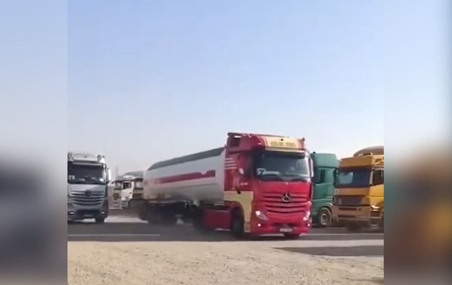 صهاريج تنقل الغاز المنزلي من بغداد الى اقليم كوردستان