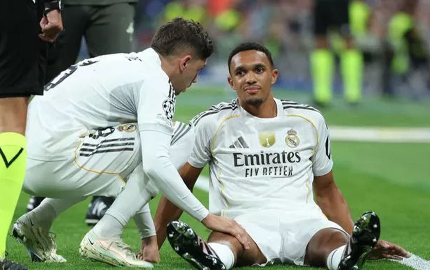 مدافع ريال مدريد ارنولد وزميله فالفيردي