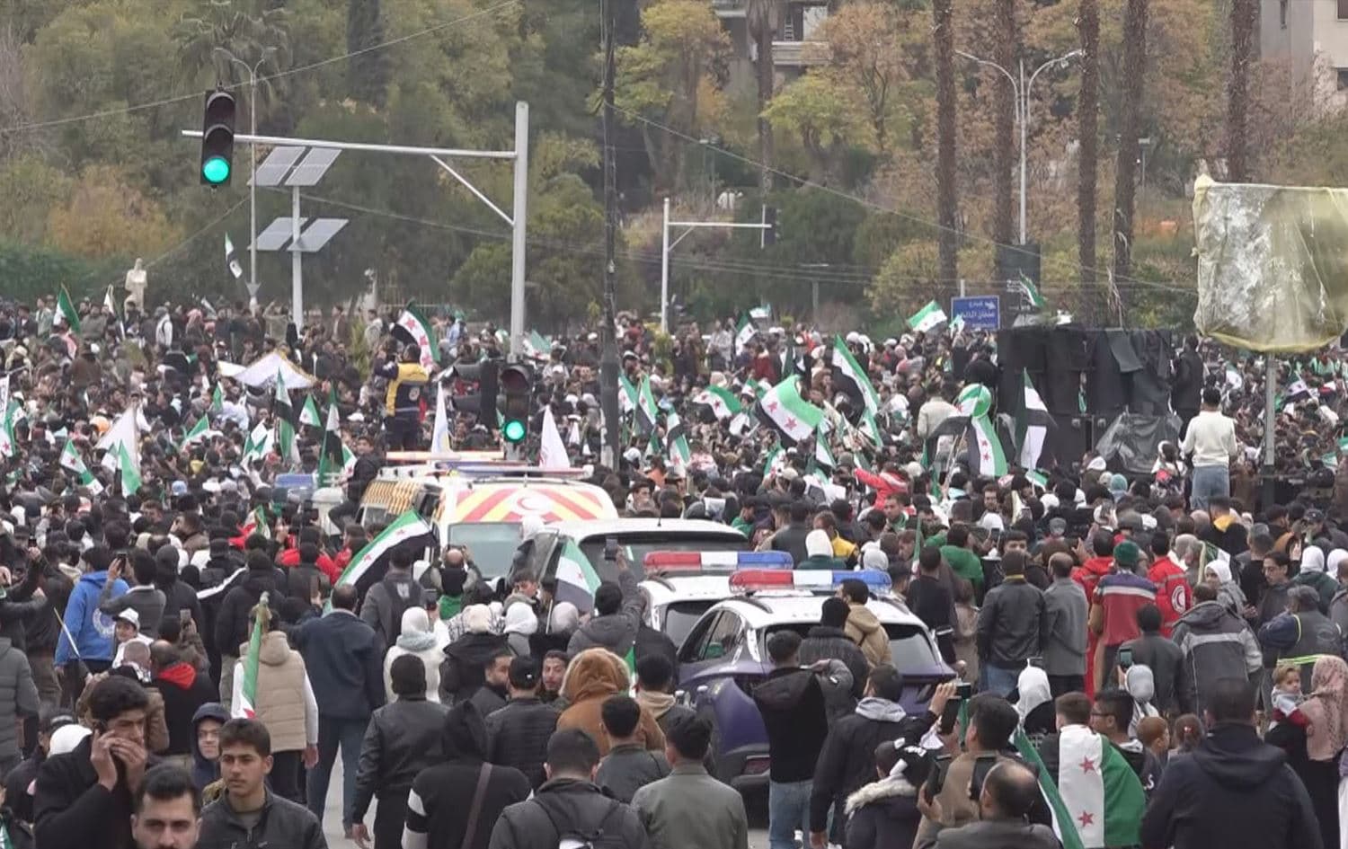 مشهد من احتفالات دمشق بمناسبة مرور عام على إسقاط نظام الأسد - رووداو